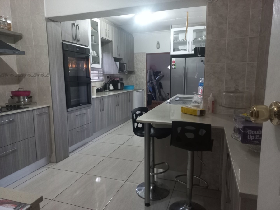 3 Bedroom Property for Sale in Austinville Western Cape